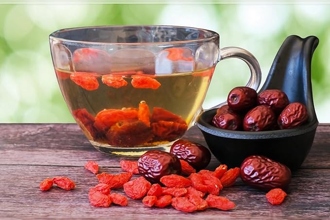 DABC OAK LAND Goji Berries, Wolfberry Premium Large Berry Form 5A Wolfberry 100% Natural Sun-Dried Whole Fruit, S Great Flavor for Soup Drinks, Snacks, Beverages 8OZ/Bag XXXL